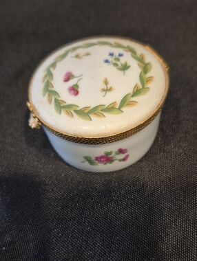 Limoges Castel France Porcelain Trinket Box with Floral Garland and Gold Trim